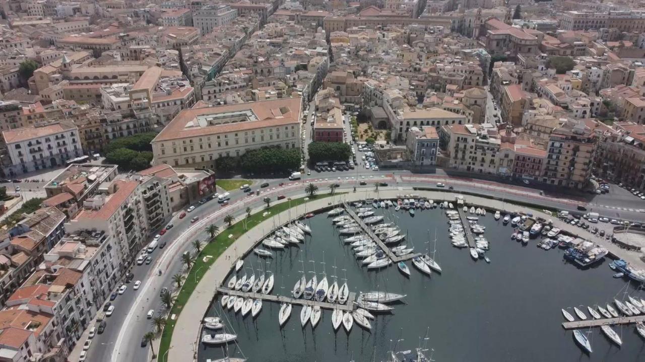 La Casa Di Chele Hotel Palermo Luaran gambar